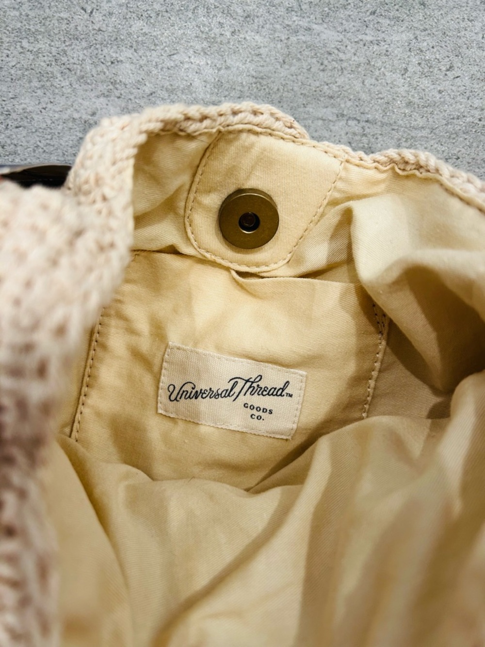 Universal Thread Cream Crochet Crossbody with Tan Strap - Picture 4 of 4